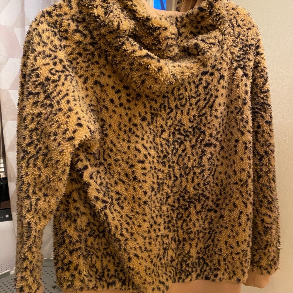 Printed zip up